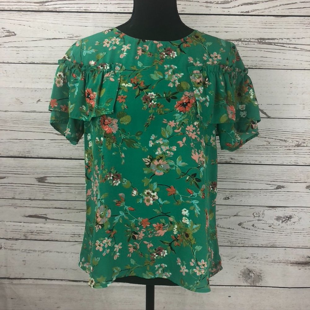 Xhilaration Flutter Sleeve Floral Top
